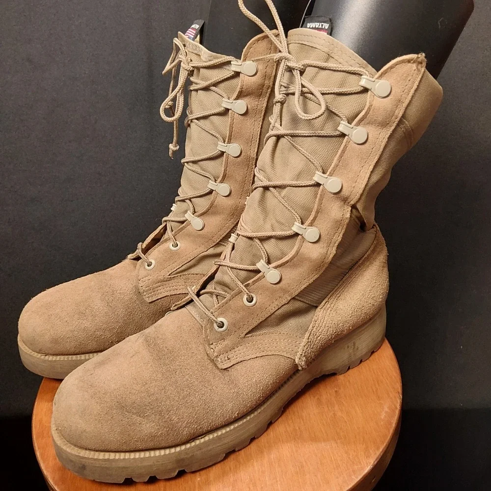 Altama Mens Desert Tan Suede Military Combat Boots Vibram Sole 5800 Size 9 R USA